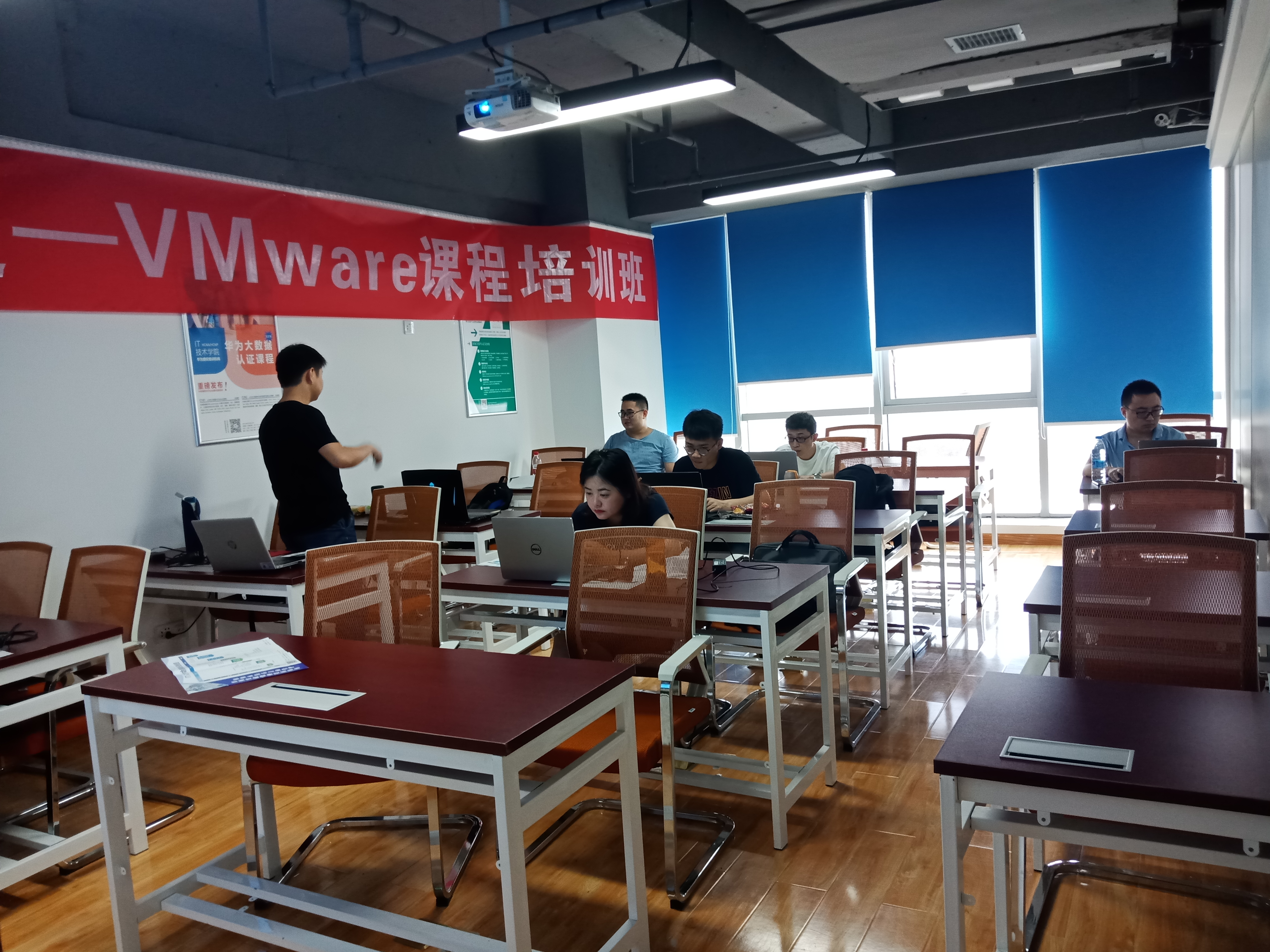 微信图片_20190812092829.jpg